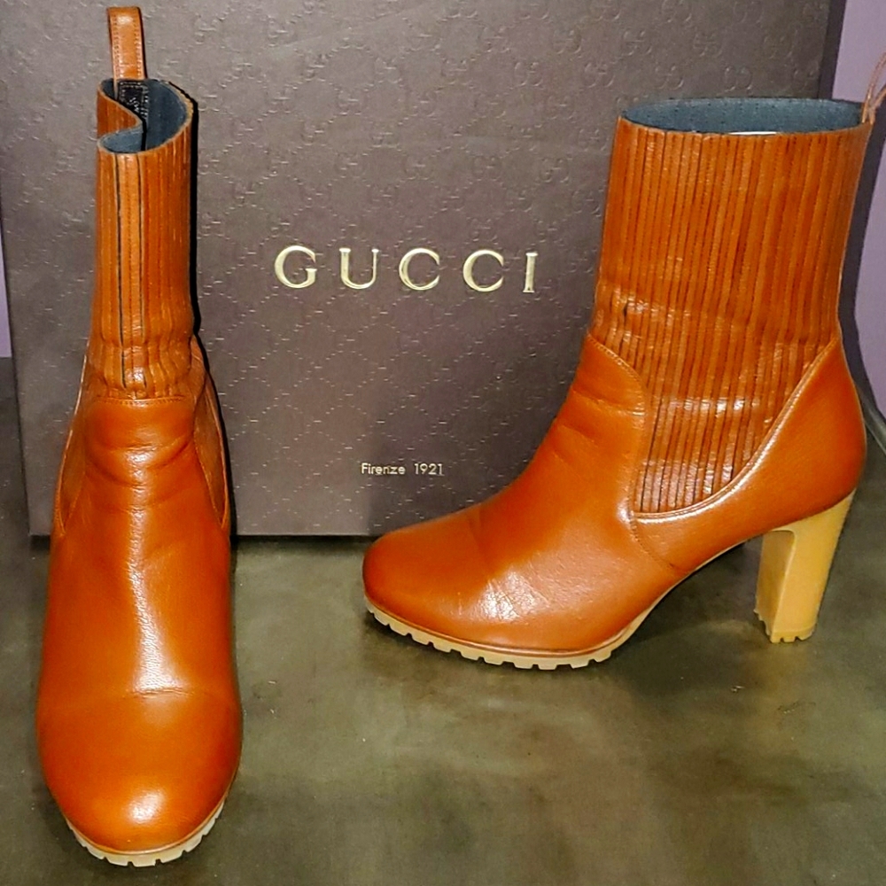 Guaranteed authentic women's Gucci booties (sz 9)